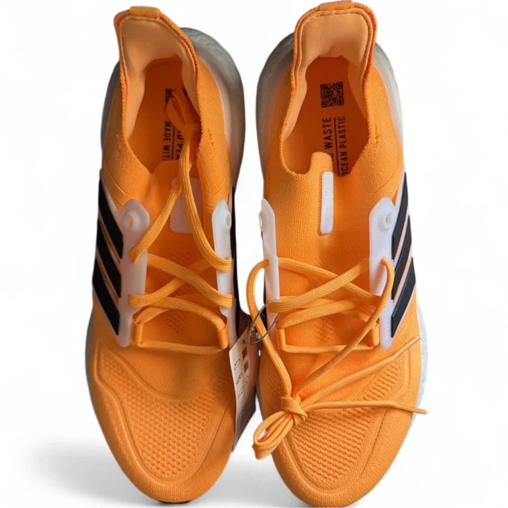 Adidas ULTRABOOST 22 Running Shoes Size US Men’s 10/ EU 44 (Deadstock)